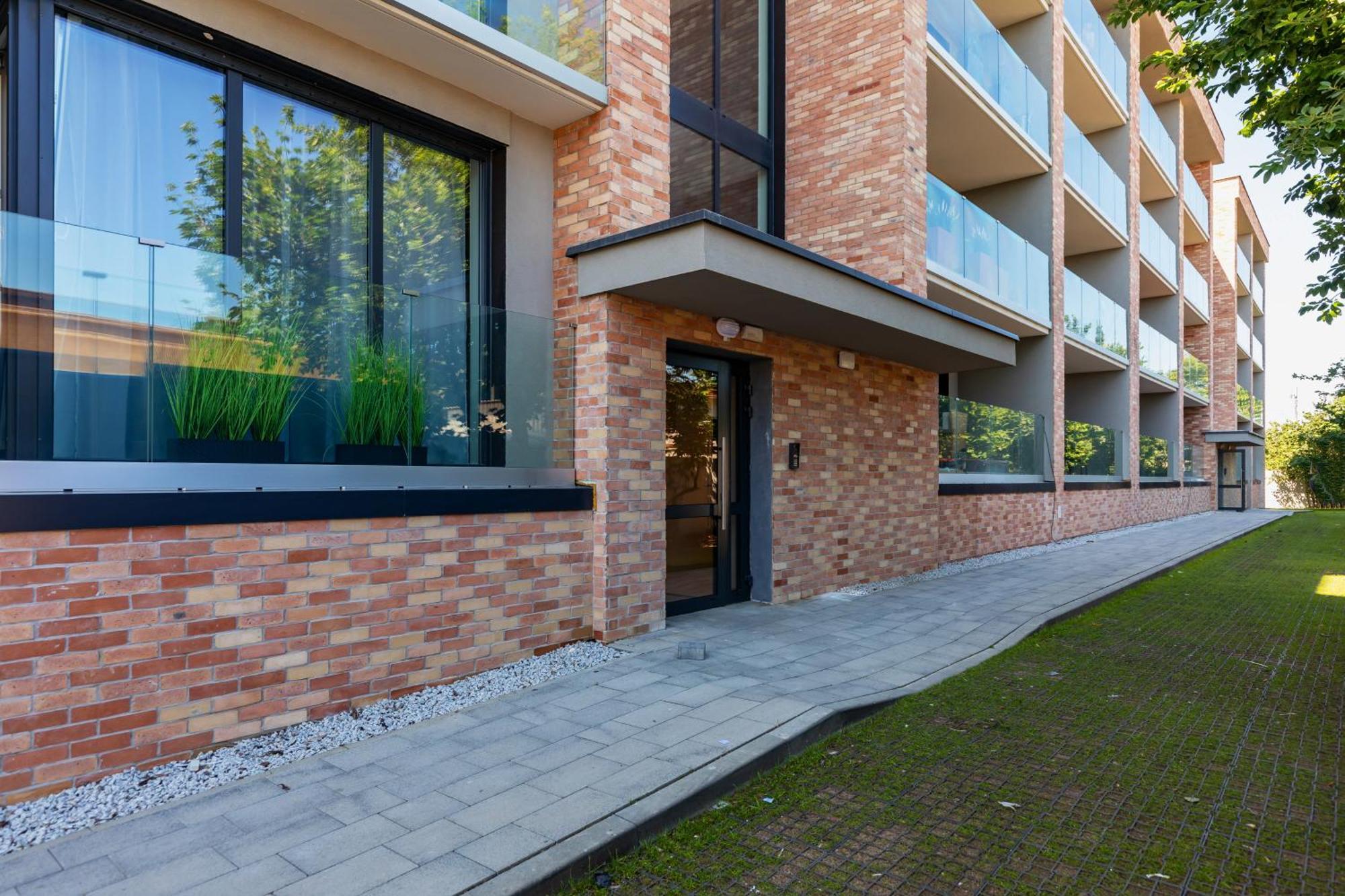 Apartamenty Perlowa Przystan By Noclegi Renters Kołobrzeg Kültér fotó